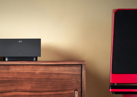 The Audio Beat reviews The Lina Master Clock